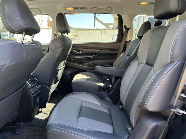 2022 Subaru Ascent Onyx Edition photo 3