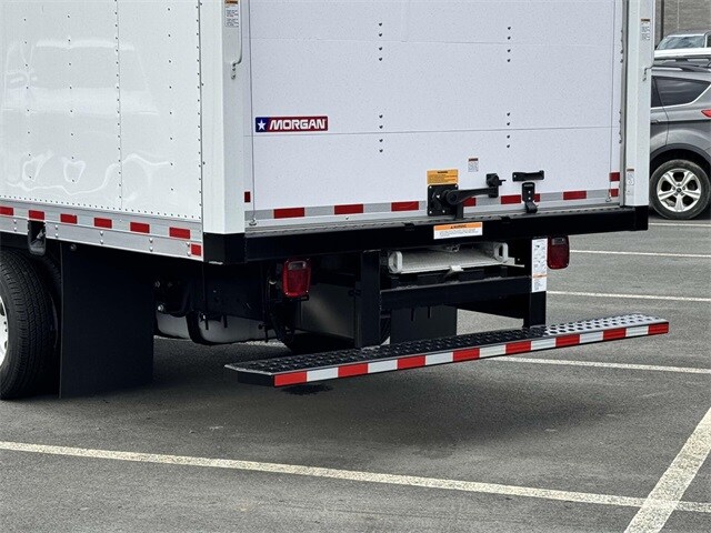 2025 Ford E-350 photo 4