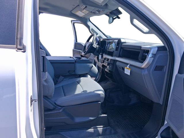 2026 Ford F-350 Super Duty Chassis Cab XL - Photo 17