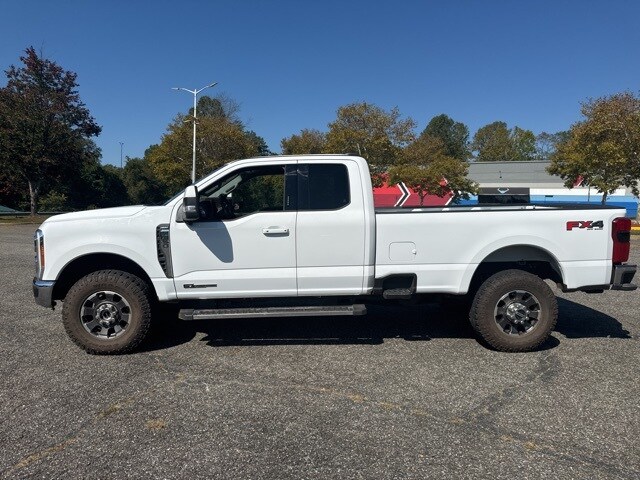 2023 Ford F-350 photo 4