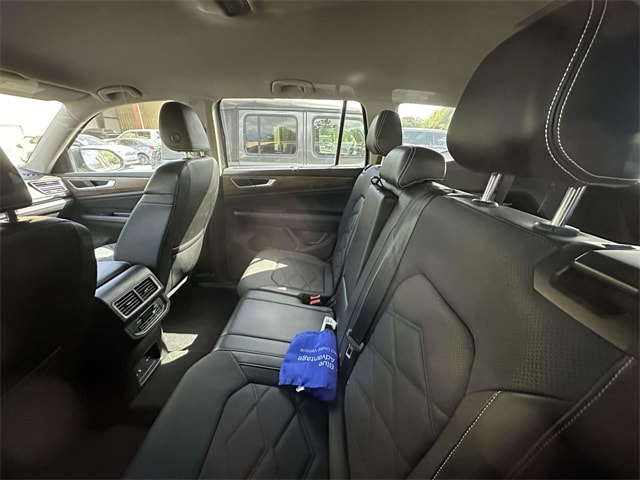 2024 Volkswagen Atlas SE Technology photo 4
