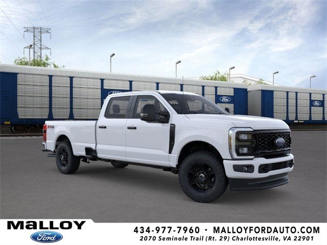 2026 Ford F-350 Super Duty XL's photo