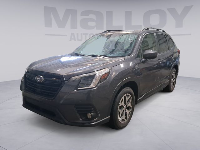 2024 Subaru Forester Premium's photo
