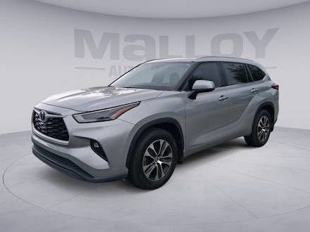 Featured Used 2023 Toyota Highlander XLE SUV for Sale in Albemarle County