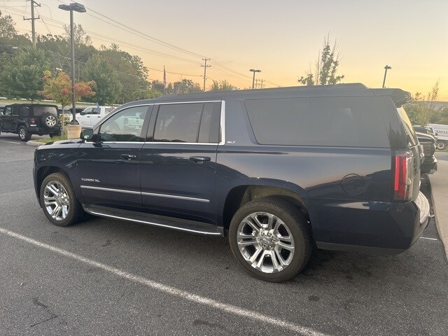 2019 Gmc Yukon XL SLT photo 2