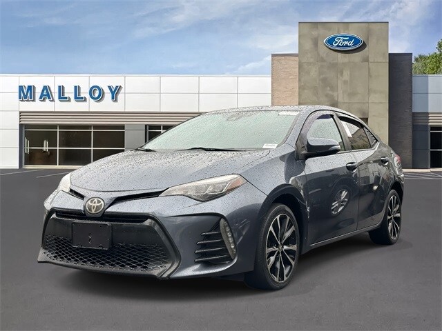 2018 Toyota Corolla XSE photo 3