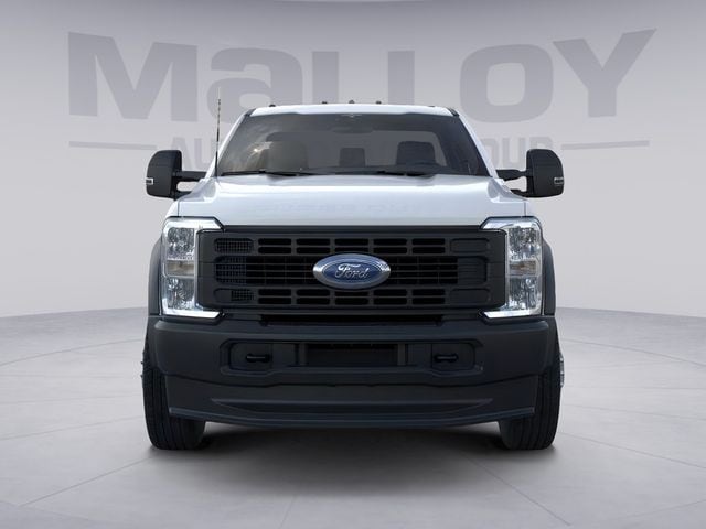 2025 Ford F-600 Super Duty Chassis Cab XL - Photo 3