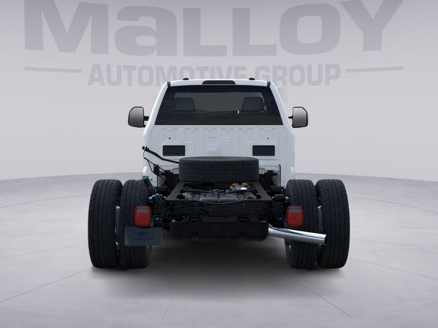 2025 Ford F-600 Super Duty Chassis Cab XL - Photo 4