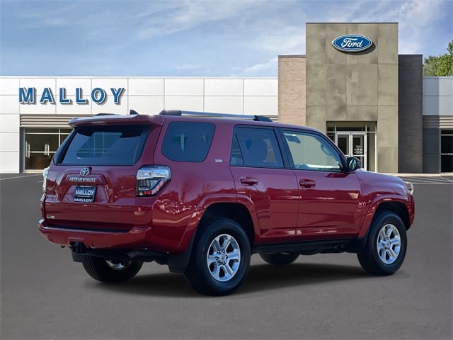 2023 Toyota 4Runner SR5 4WD photo 2