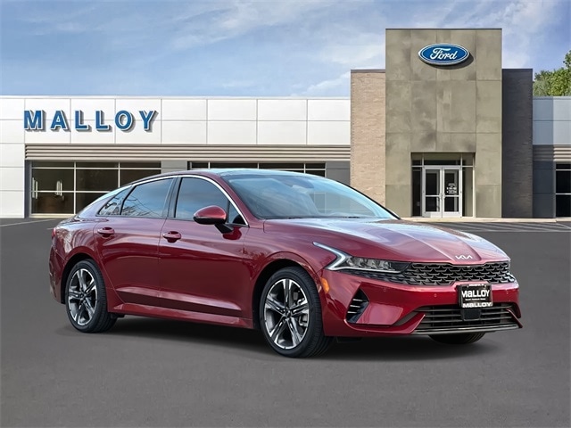 2022 Kia K5 EX's photo