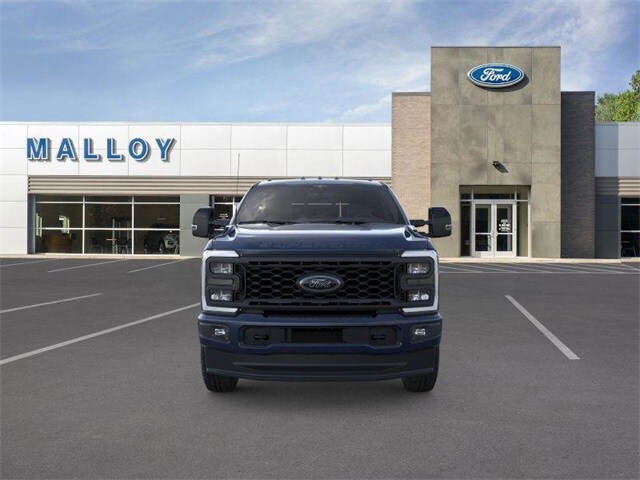 2025 Ford F-350 Lariat photo 2