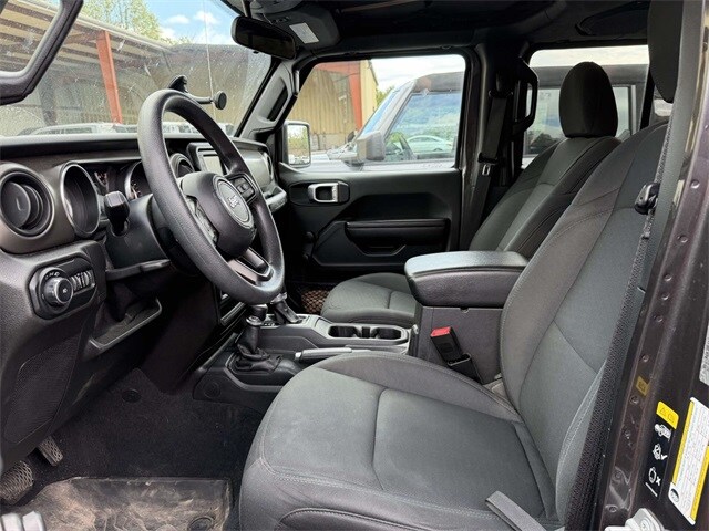 2020 Jeep Wrangler Unlimited Sport photo 3