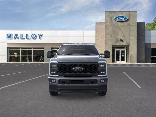 2025 Ford F-250 Lariat photo 2
