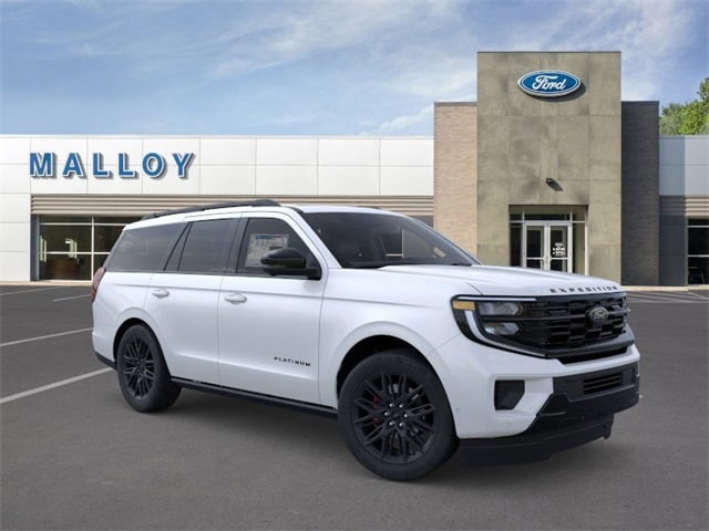 2025 Ford Expedition Platinum's photo
