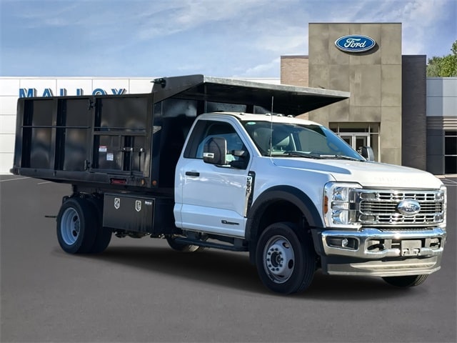 2024 Ford F-550 Super Duty Chassis Cab XL's photo