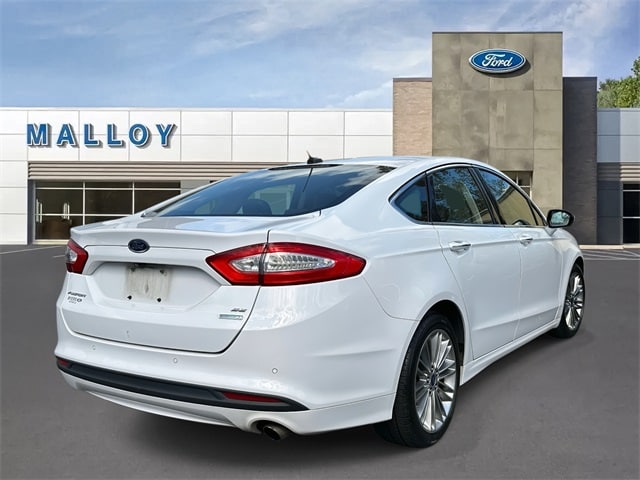 2016 Ford Fusion SE photo 3