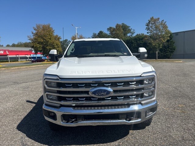 2023 Ford F-350 photo 2