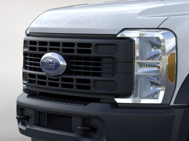 2025 Ford F-600 Super Duty Chassis Cab XL - Photo 7