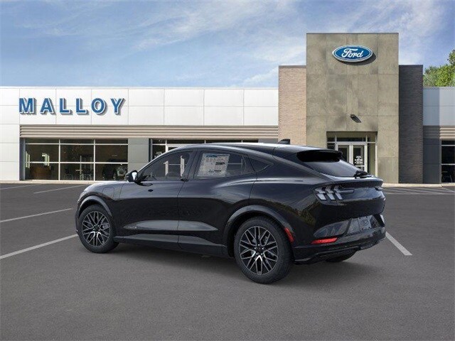 2025 Ford Mustang Mach-E Premium photo 4