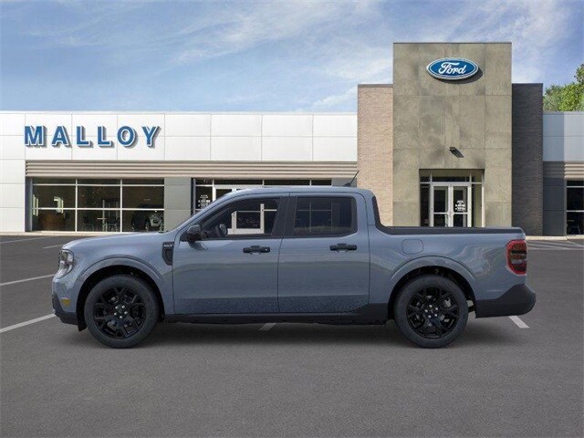 2025 Ford Maverick XLT photo 2
