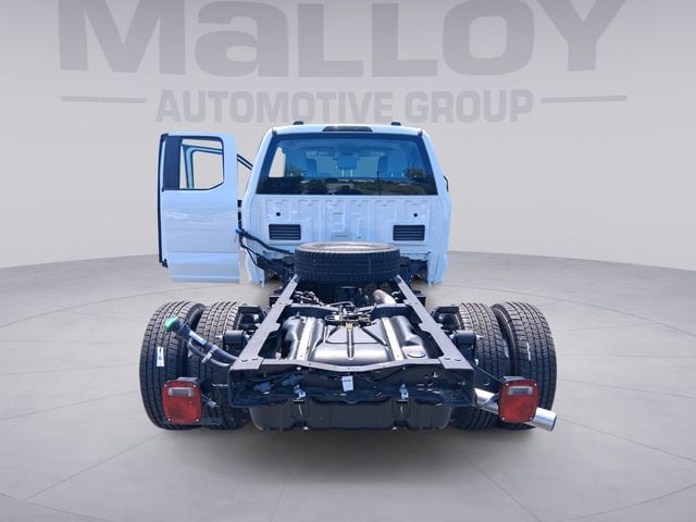 2026 Ford F-350 Super Duty Chassis Cab XL - Photo 19