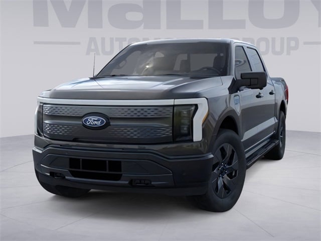 2025 Ford F-150 Lightning Flash's photo