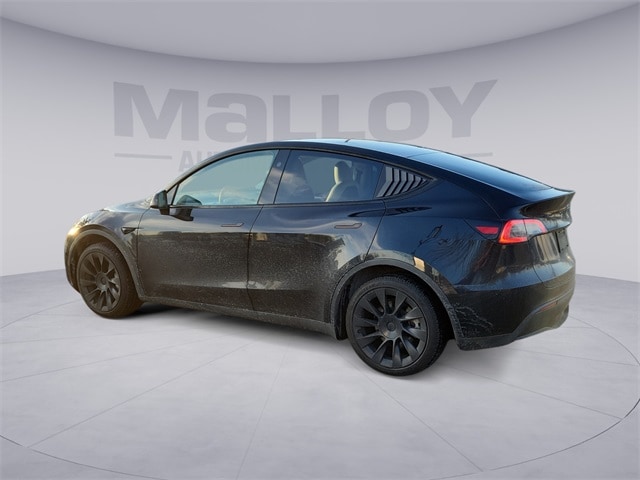 Used 2025 Tesla Model Y Long Range with VIN 7SAYGDEE0SA341817 for sale in Charlottesville, VA