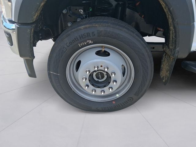 2026 Ford F-450 Super Duty Chassis Cab XL - Photo 9