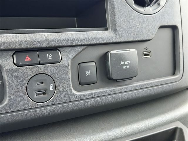 2025 Ford E-350SD