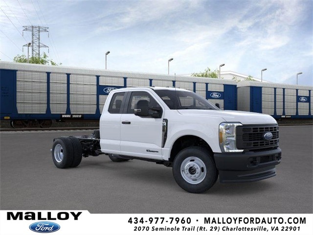 2026 Ford F-350 Super Duty Chassis Cab XL