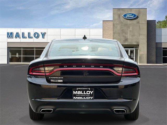 2023 Dodge Charger SXT photo 2