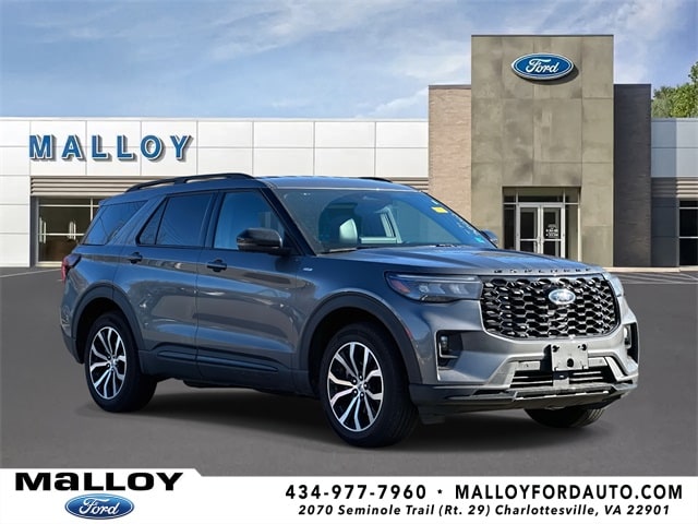 2025 Ford Explorer ST-LINE's photo