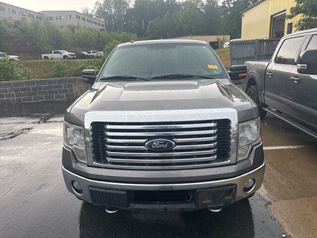 2012 Ford F-150 XLT photo 2