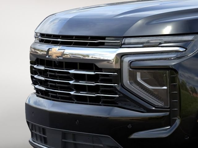 2026 Chevrolet Suburban LT - Photo 13