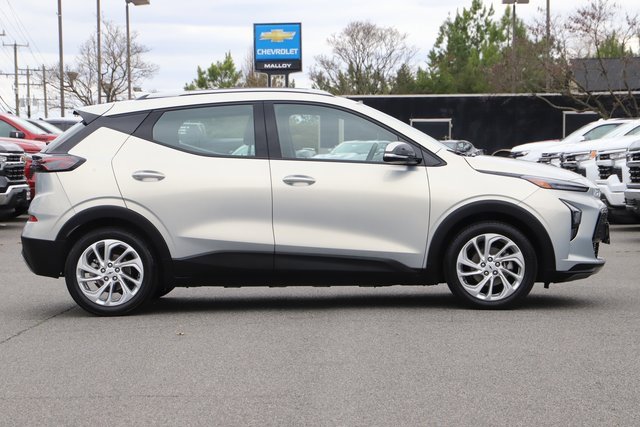 Used 2023 Chevrolet Bolt EUV LT with VIN 1G1FY6S0XP4104591 for sale in Winchester, VA