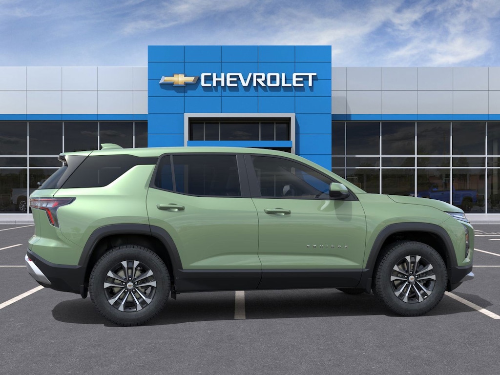 2026 Chevrolet Equinox LT photo 3