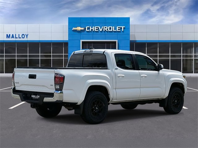 2020 Toyota Tacoma SR5 photo 2