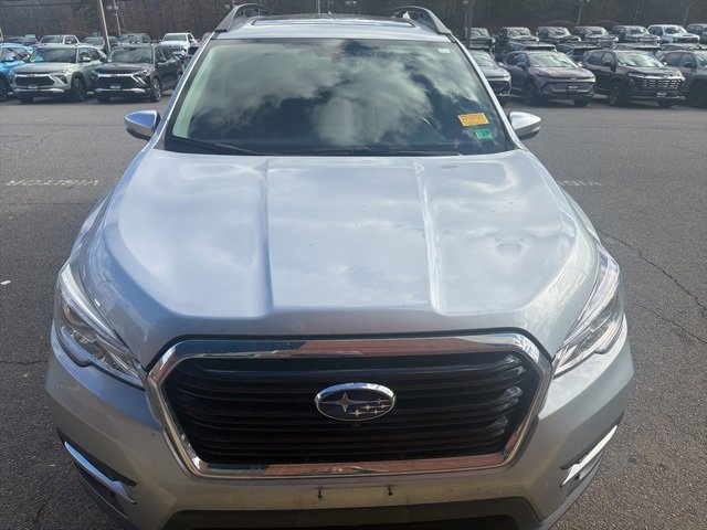 2022 Subaru Ascent Touring photo 3