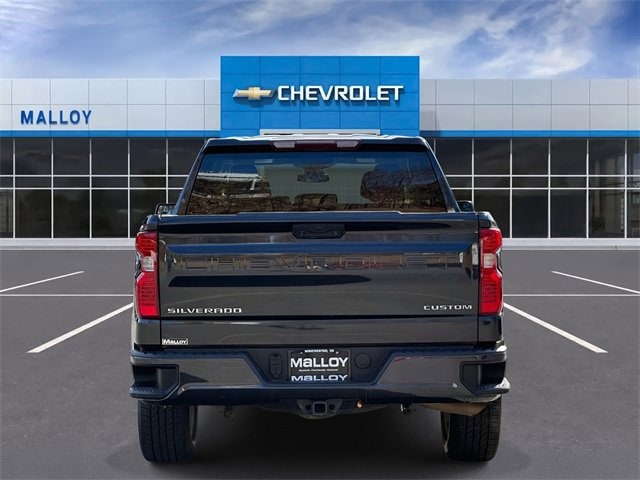 2022 Chevrolet Silverado 1500 Custom photo 3