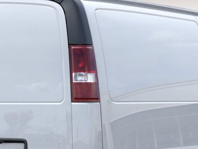 2025 Chevrolet Express Cargo Work Van - Photo 11