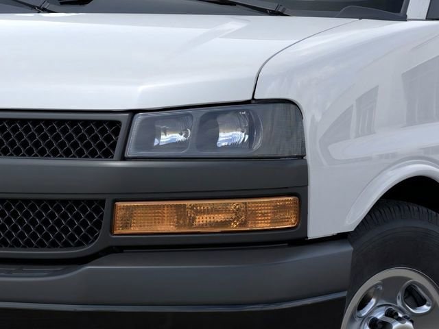 2025 Chevrolet Express Cargo Work Van - Photo 10