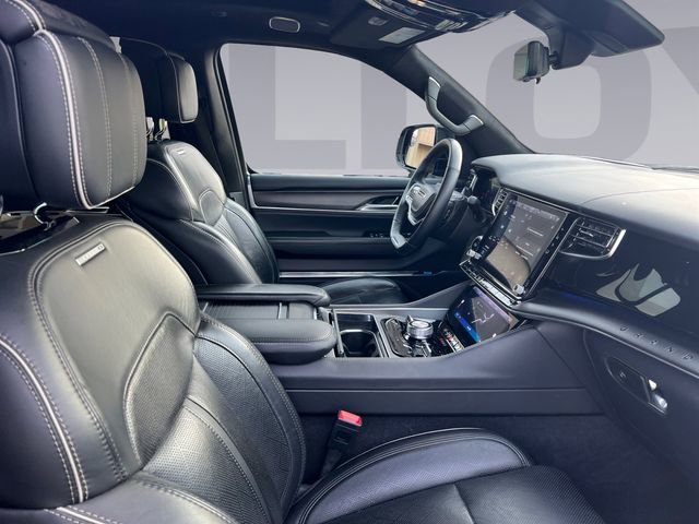 2024 Jeep Grand Wagoneer L Series II - Photo 17