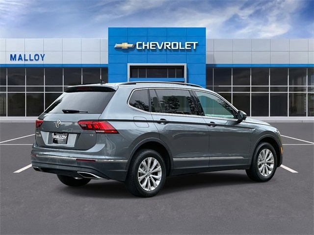Used 2018 Volkswagen Tiguan SE with VIN 3VV3B7AX4JM024944 for sale in Winchester, VA