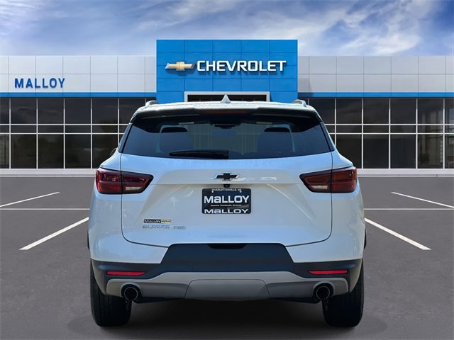 2024 Chevrolet Blazer 2LT photo 3