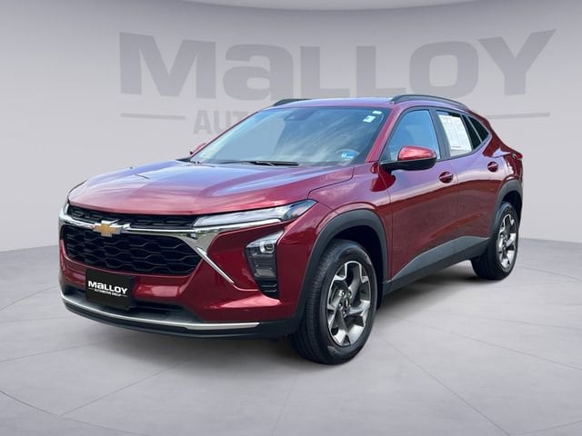 2025 Chevrolet Trax LT's photo