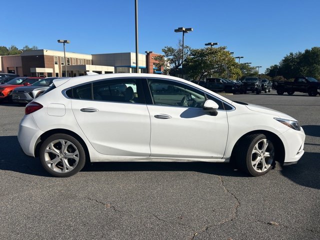 2018 Chevrolet Cruze Premier photo 3