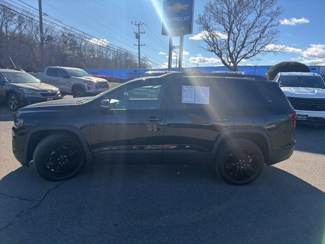 2023 GMC Acadia SLT's photo