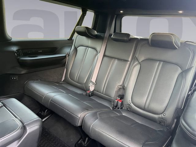 2024 Jeep Grand Wagoneer L Series II - Photo 16