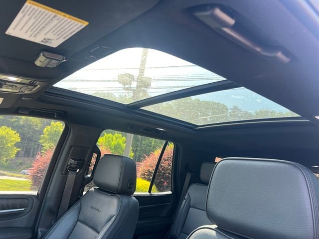 2023 GMC Yukon Denali - Photo 25