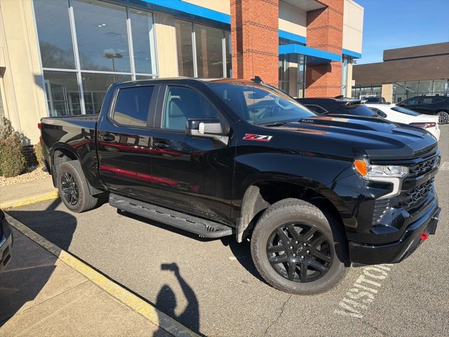 2026 Chevrolet Silverado 1500 LT Trail Boss photo 3